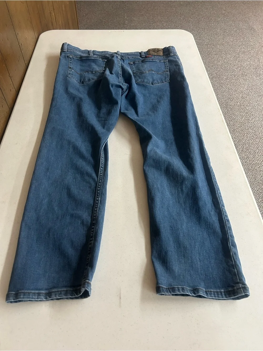 Wrangler 40x30 Men's Classic Straight-Leg Regular Fit Jeans - Blue